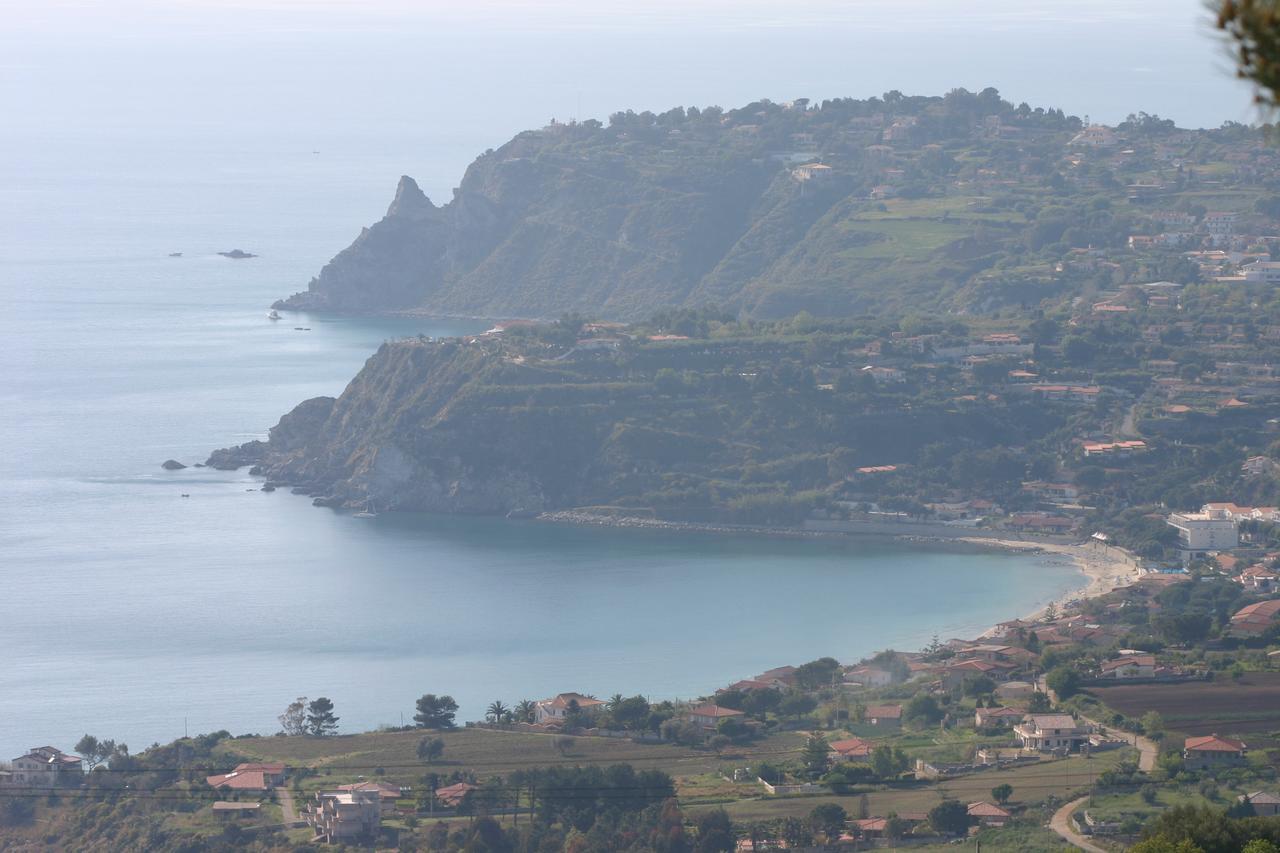 Hotel A Turri Capo Vaticano Zewnętrze zdjęcie